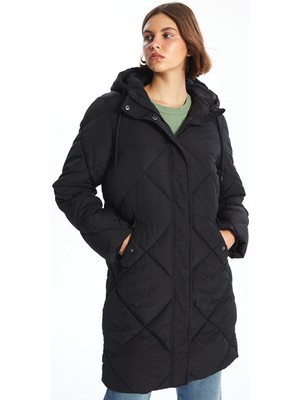 Lc Waikiki Yeni Sezon Kapüşonlu Kapitone Kadın Şişme Mont