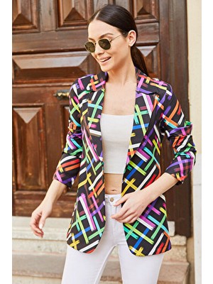 Kadın Siyah Renkli Çizgili Tek Düğmeli Ceket ARM-20Y001005