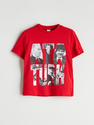 Lc Waikiki Yeni Sezon Bisiklet Yaka Atatürk Baskılı Erkek Çocuk Tişört