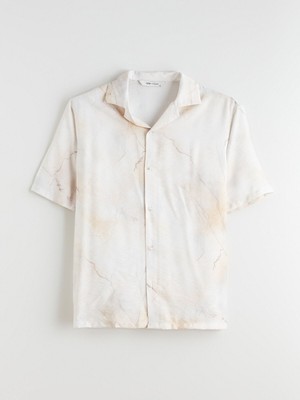 Lc Waikiki Yeni Sezon Regular Fit Resort Yaka Kısa Kollu Desenli Erkek Gömlek