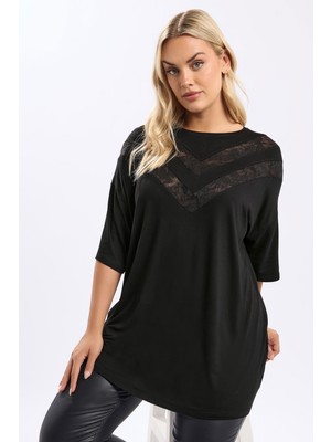 Büyük Beden Kısa Kollu V Yaka Dantel Detaylı Yırtmaçlı Uzun T-Shirt 322971