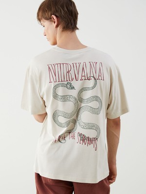 Lc Waikiki Yeni Sezon Bisiklet Yaka Nirvana Lisanslı Penye Erkek Tişört