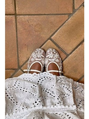 Bufu Madrid Kadın Ekru Boncuk Işlemeli Babet Poliüretan Malzemeden Düz Tabanlı Günlük Kullanım