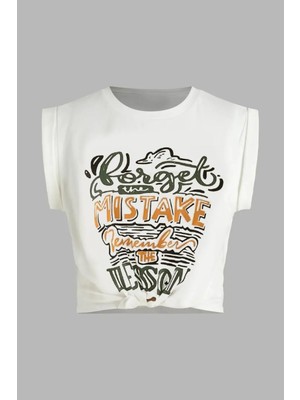 Hiccup Kadın Baskılı Kısa Tişört Tozlu Beyaz