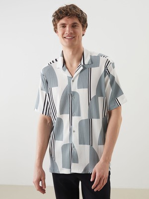 Lc Waikiki Yeni Sezon Regular Fit Kısa Kollu Desenli Erkek Gömlek