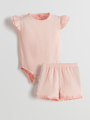 Lc Waikiki Yeni Sezon Kız Bebek Çıtçıtlı Body ve Şort 2'li Takım