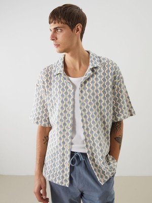 Lc Waikiki Yeni Sezon Regular Fit Kısa Kollu Desenli Erkek Gömlek