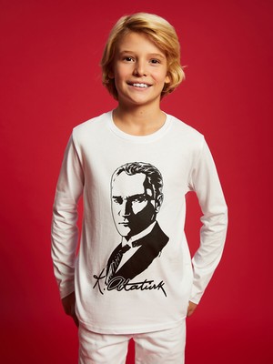 Lc Waikiki Yeni Sezon Bisiklet Yaka Atatürk Baskılı Erkek Çocuk Tişört