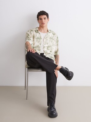 Lc Waikiki Yeni Sezon Regular Fit Kısa Kollu Desenli Viskon Erkek Gömlek