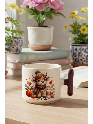 Sonbahar Teması Fall Vibes Highland Cow Baskılı Lila Renkli T Kulplu Latte Fincanı Kupa
