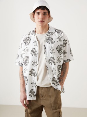 Lc Waikiki Yeni Sezon Regular Fit Kısa Kollu Desenli Erkek Gömlek