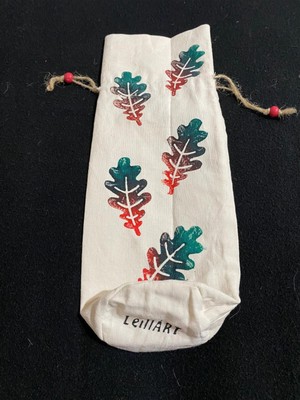 Bej Renk Pamuklu Yaprak Desenli El Yapımı Şişe Kılıfı