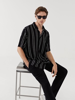 Lc Waikiki Yeni Sezon Regular Fit Kısa Kollu Çizgili Viskon Erkek Gömlek