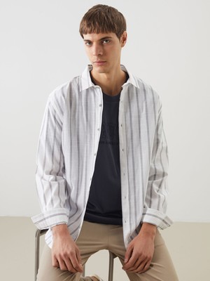 Lc Waikiki Yeni Sezon Regular Fit Uzun Kollu Keten Görünümlü Erkek Gömlek