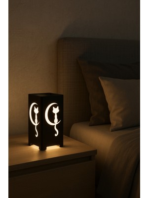 Renkli Hilal ve Kedi Figürlü Metal Kablolu LED Gece Lambası, Dekoratif Masa Aydınlatması