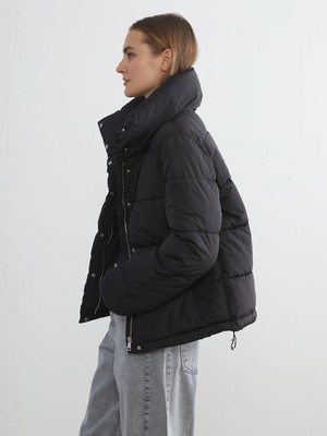 Lc Waikiki Yeni Sezon Dik Yaka Kadın Şişme Mont