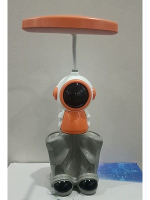 Turuncu Astronot Tasarımlı Masa Lambası, Kalemlik ve Traş Seti, Şık ve Fonksiyonel Ürün.