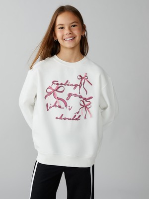 Lc Waikiki Yeni Sezon Bisiklet Yaka Fiyonk Baskılı Kız Çocuk Sweatshirt