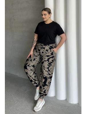 Büyük Beden Paçası Lastikli Parlak Baskılı Cepli Pantolon 302697