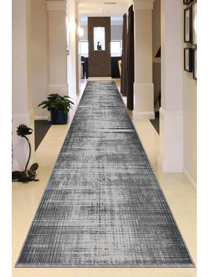 Kaymaz Tabanlı Sade Gri Füme Kesme Rulo Yolluk, Dayanıklı ve Şık Tasarım