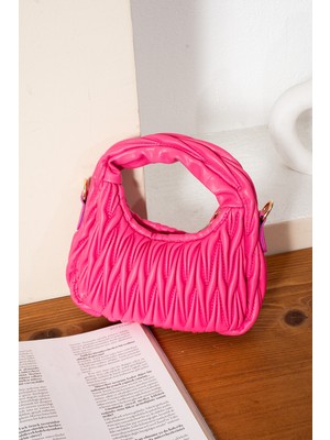 Kadın Büzgü Desenli Kol ve Omuz Çantası