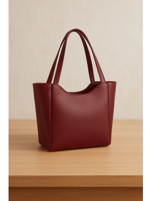 Büyük Kapasiteli Omuz Çantası