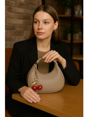 Kiraz Charm Detaylı Omuz Çantası Mini Şık Model