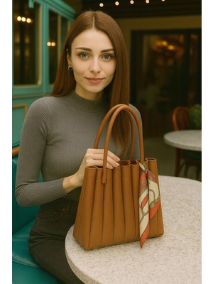 Pileli Lüks Fular Detaylı Omuz Çantası Makyaj Çantası Hediyeli