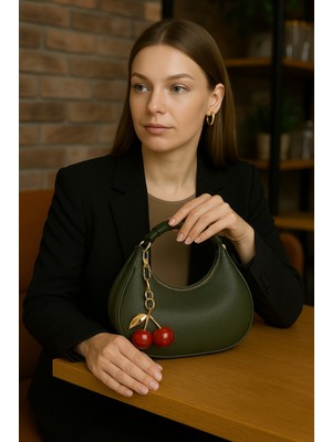 Kiraz Charm Detaylı Omuz Çantası Mini Şık Model