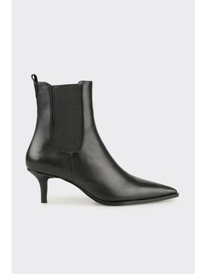 Siyah Deri Kadın Klasik Bot