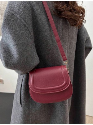 Retro Mila Çapraz Askılı Omuz Çantası