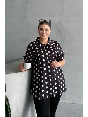 Büyük Beden Önü Düğmeli Kısa Kollu Puantiye Desenli Gömlek 303460