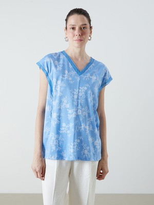 Lc Waikiki Yeni Sezon V Yaka Çiçekli Bluz