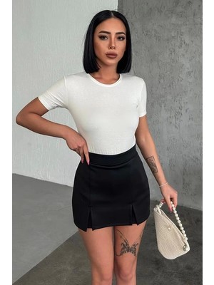 Rahat ve Şık Kısa Kollu Bisiklet Yaka Likralı Viskon Penye Body Ekru ( Lisinya )