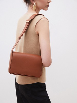 Lc Waikiki Yeni Sezon Deri Görünümlü Kadın Omuz Çantası