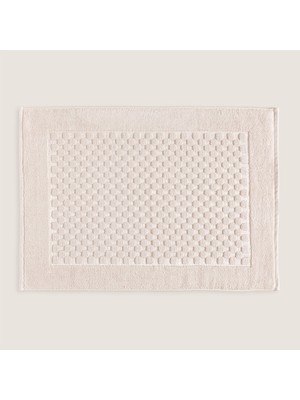 Yumuşak ve Şık 50X70 cm Ekru Ayak Havlusu, Rahat Kullanım Sağlar.