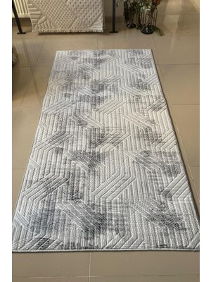 Lacivert Kabartmalı Kaymaz Tabanlı Yolluk, Şık ve Dayanıklı Halı, Ev Dekorasyonu