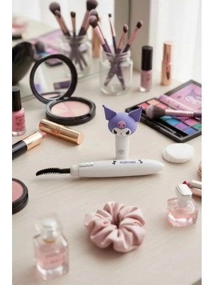 Miniso Sanrio Lisanslı Isıtmalı Kirpik Kıvırıcı Kuromi ile Hacimli ve Etkileyici Kirpikler