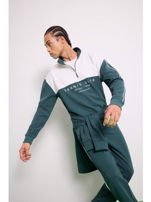 DeFacto Boxy Fit Dik Yaka Yarım Fermuarlı Baskılı Sporcu Sweatshirt F0198AX25AU