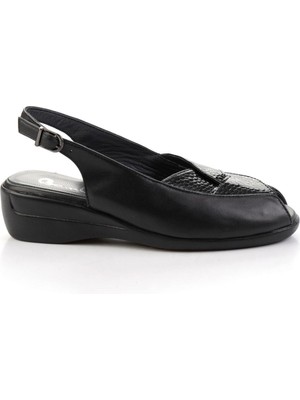 Siyah Leather Kadın Sandalet K01531124103