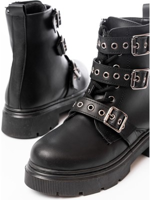 508-3039 Siyah Toka Aksesuarlı Fermuarlı  Günlük Kadın Bot