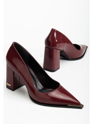 Suins Premium Verty Model Kadın Kalın Topuklu Burnu Taşlı Rugan Stiletto Ayakkabı