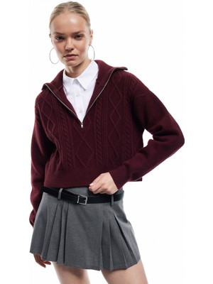 Yarım Fermuarlı Yaka Uzun Kollu Saç Örgü Dokulu Triko Kazak