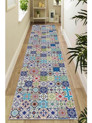 Turkuaz Renkli Kaymaz Tabanlı, Makinede Yıkanabilir Çini Kesme Rulo, Şık ve Pratik Kullanım