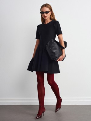 90258 Bisiklet Yaka Volanlı Triko Elbise-Siyah