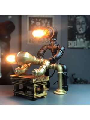 Şık Siyah Masa ve Gece Lambası, Modern ve Zarif Tasarım