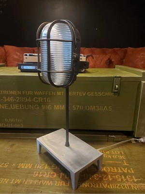 Haki Renkli Masa Lambası, Şık ve Modern Tasarım, Ev ve Ofis Için Uygun