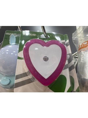 Mor Gece Labası, Şık ve Parlak Metalik Görünüm, Zarif ve Rahat Kullanıma Uygun.