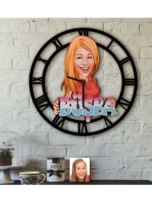 Kişiye Özel Karikatürlü Ahşap Duvar Saati, Siyah Renkli, Şık ve Benzersiz Tasarım