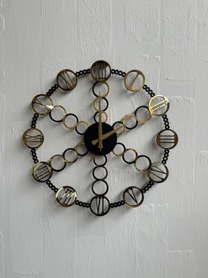 Şık Ahşap Tasarımlı Duvar Saati, Modern ve Estetik Dekoratif Parça